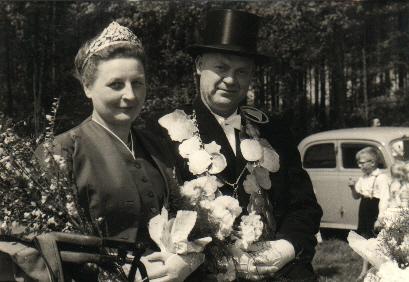 1959_Kersting.jpg - Königspaar 1959: Wilhelm Kersting und Elisabeth Kreyelkamp-Demmer.