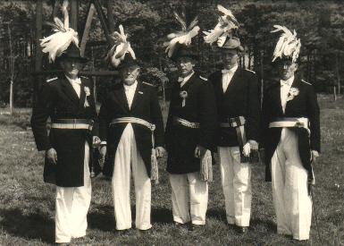 1959_Offiziere.jpg - Offiziere v.l.: Anton Schlüter Franz Fromme, Bernhard Eßling-Messing, Roling und Paul Finnah.