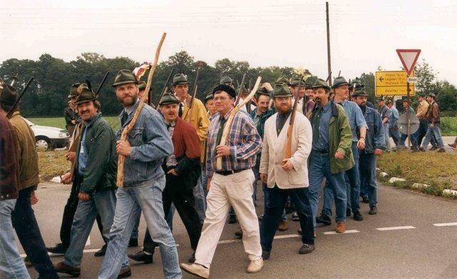 1998_BHS504B1.jpg