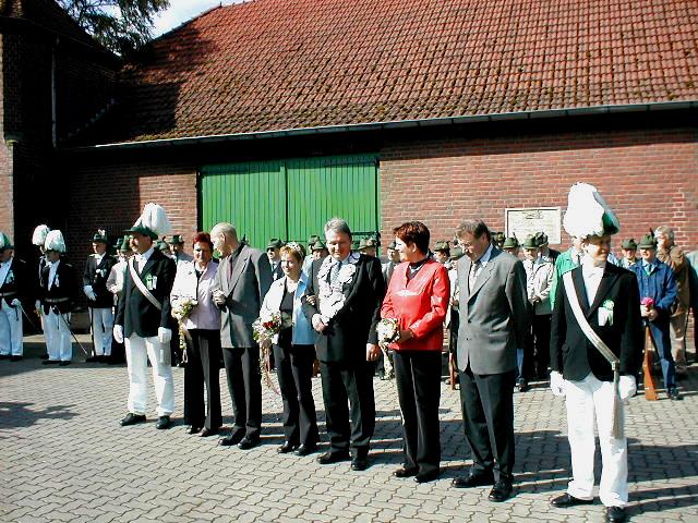 2002_01.jpg