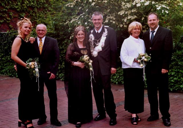 2002_2.jpg