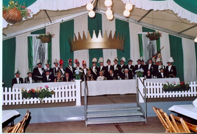 2002_zneu3.jpg