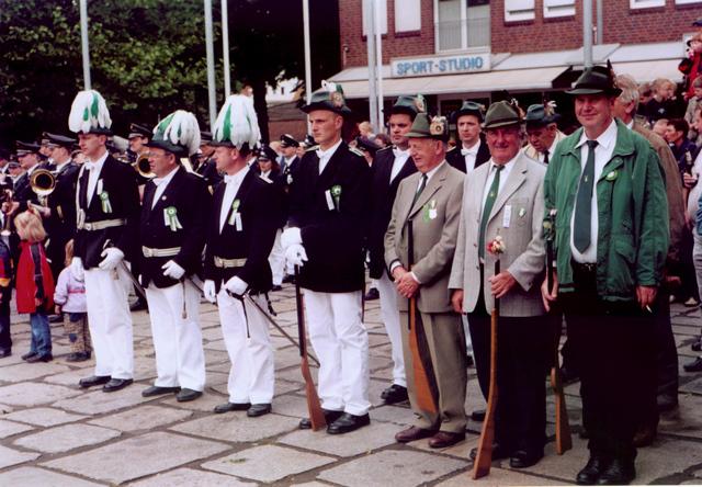 2002_8.jpg