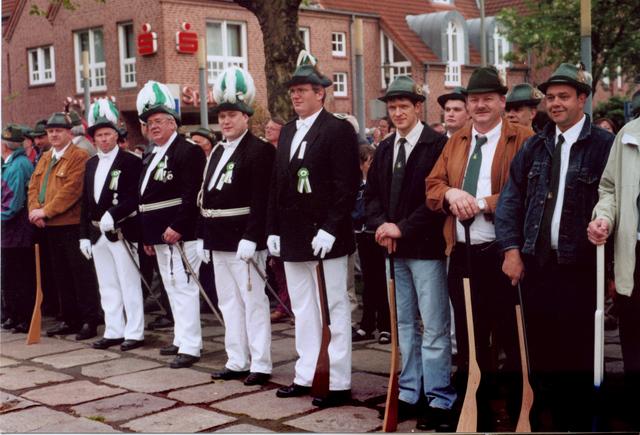 2002_zneu2.jpg